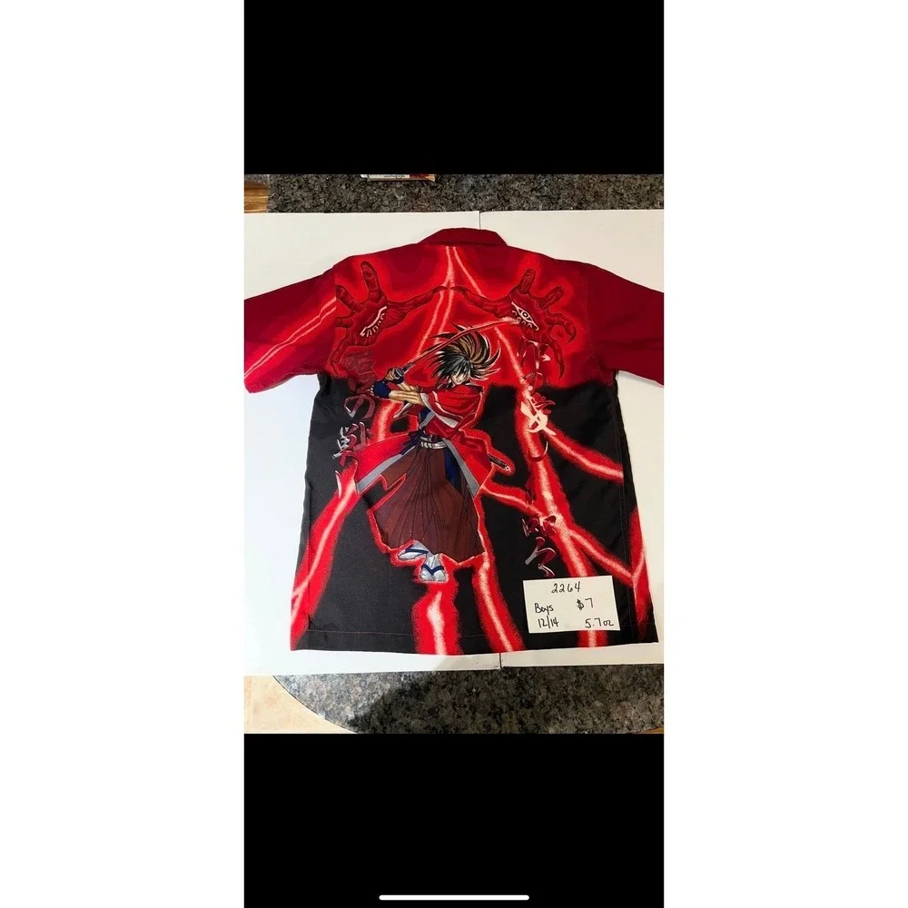 Boys size 12/14 shirt (2264)